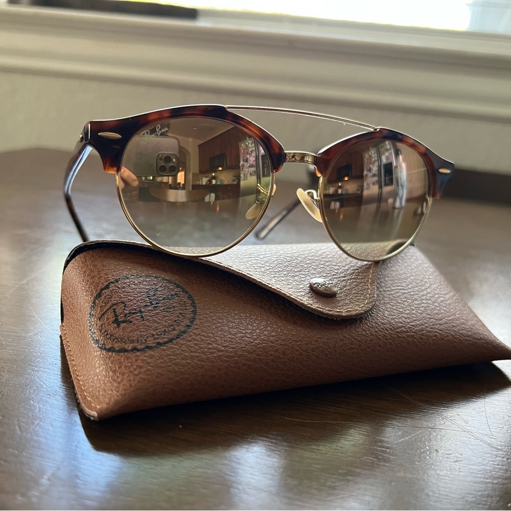 Ray-Ban Tortoise Polarized Sunglasses with Case